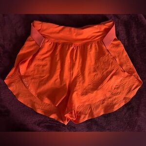 Size 0 : Lululemon Fast & Free High Rise 2” Short